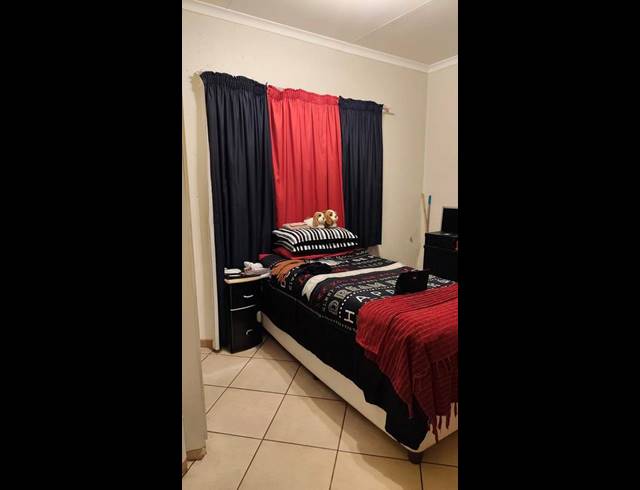2 BEDROOM APARTMENT FOR SALE IN WATERVAL EAST